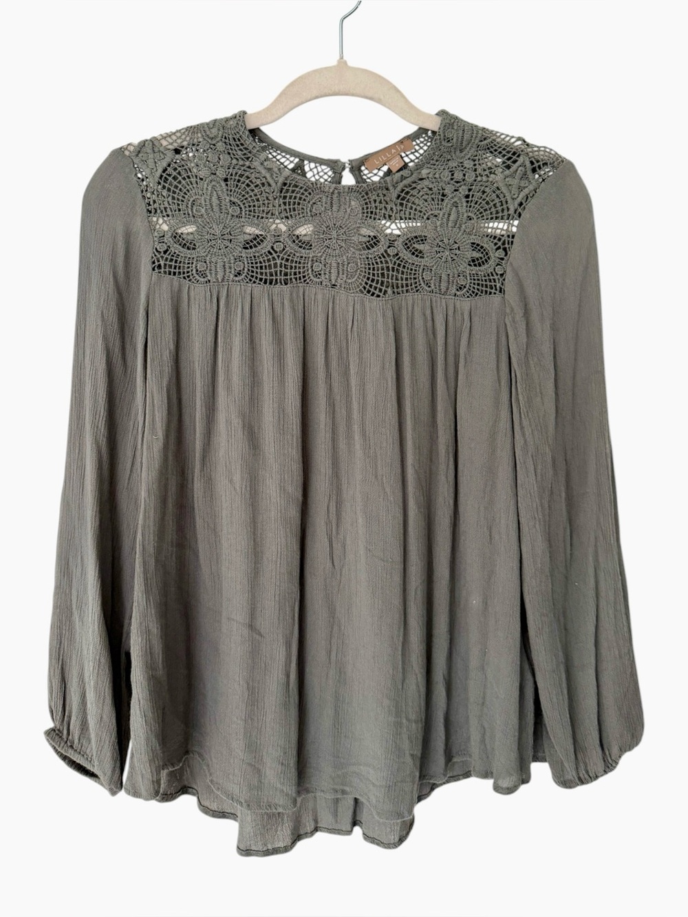 Lilla P Crochet Lace Crinkled Gauze Boho Pullover Blouse Long Sleeve Gray Small